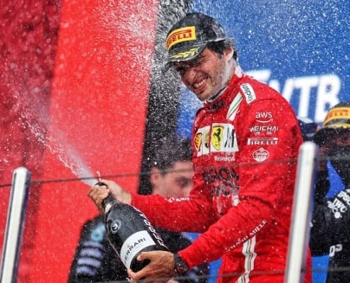 GP di Russia F1 Sochi 2021 Hamilton 100 vittorie Verstappen Sainz.jpg