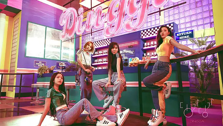 women-group-of-women-asian-neon-jeans-k-pop